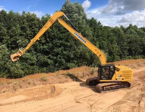 20T DIGGER- CAT 320 SUPER LONG REACH (NEXT GENERATION) EXCAVATOR