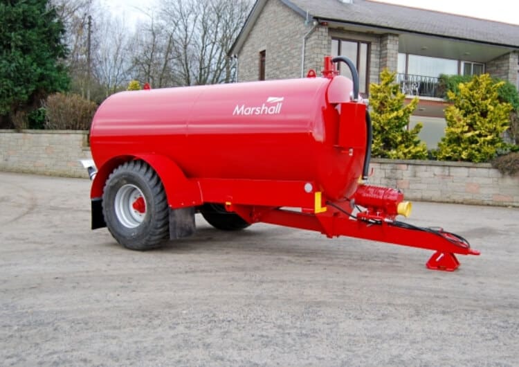 1,800 GALLON VACCUM TANKER