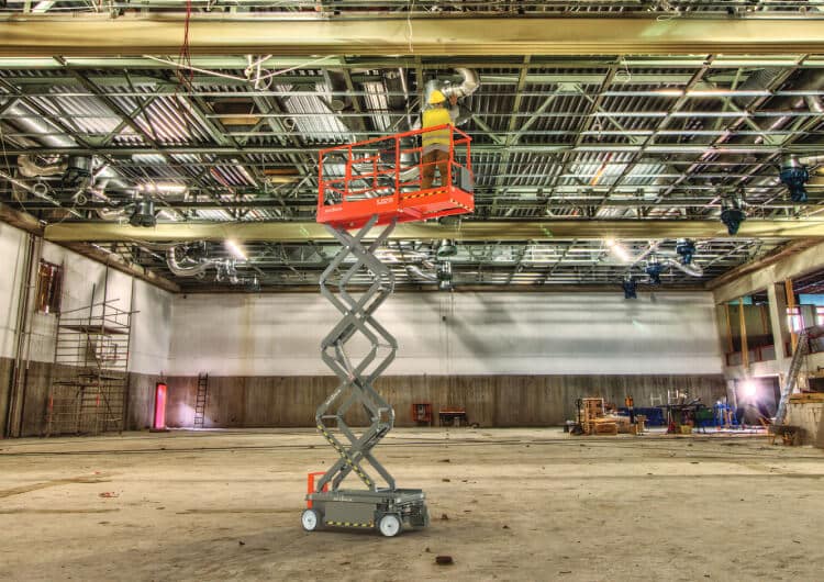 19FT (5.79M) SKYJACK SJIII 3219 ELECTRIC SCISSOR LIFT