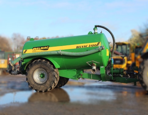 2,100 GALLON VACUUM TANKER