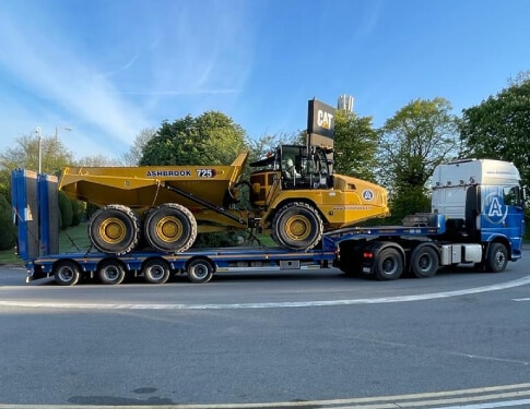 25T DUMP TRUCK- CAT 725