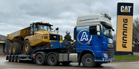 30T DUMP TRUCK- CAT 730
