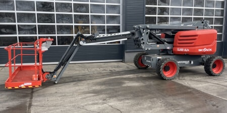 60ft (18.29M) SKYJACK SJ60AJ+