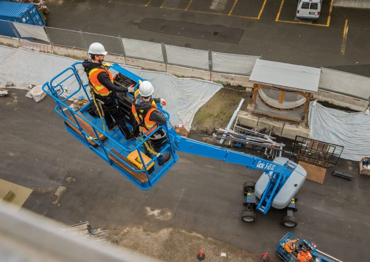 65FT (19.81M) GENIE S65-XC TELESCOPIC STRAIGHT BOOM