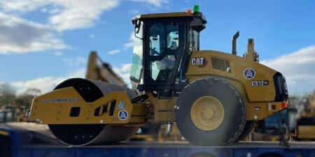 CAT CS12 GC COMPACTION ROLLER 12T SELF-PROPELLED