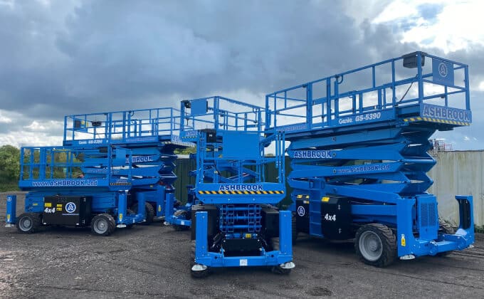 WHAT TO CONSIDER WHEN HIRING A SCISSOR LIFT? Thumbnail