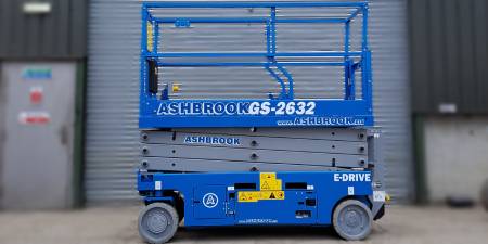 26FT (7.96M) GENIE 2632 E-DRIVE ELECTRIC SCISSOR LIFT